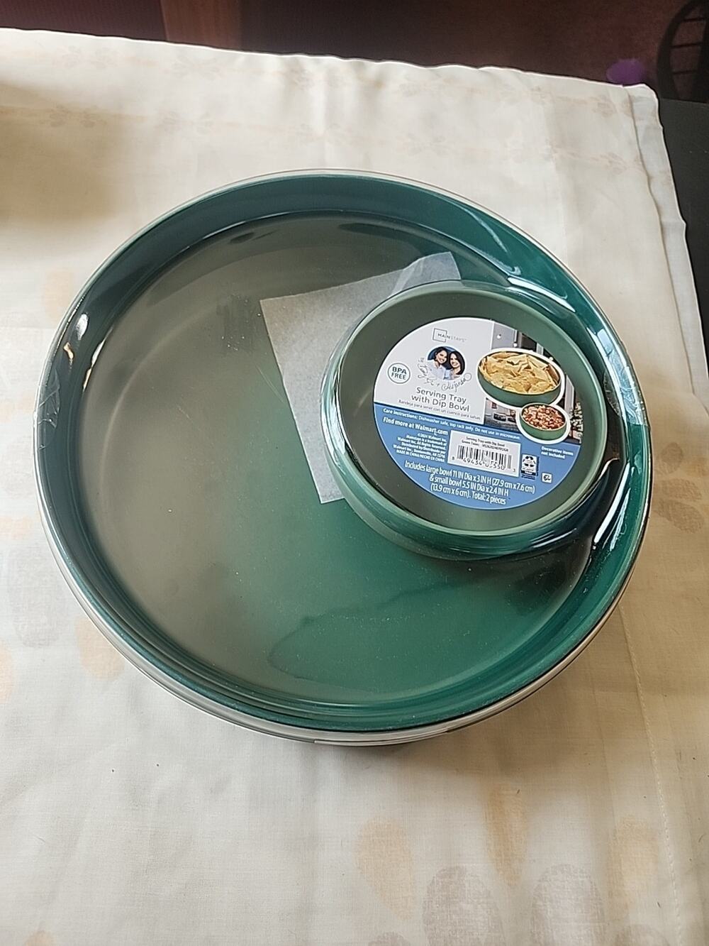 Mainstays Serving Tray with Dip Bowl Chips Bowl 11"x3" Dip Bowl 5.5"x2.4" Green